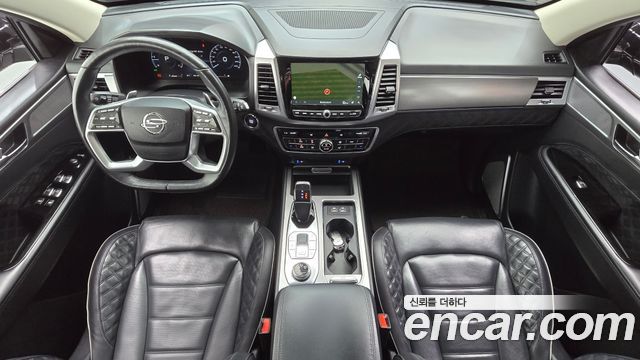 KG Mobility Rexton — interior