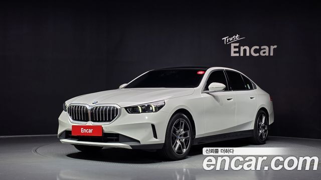 BMW 5 Series — exterior