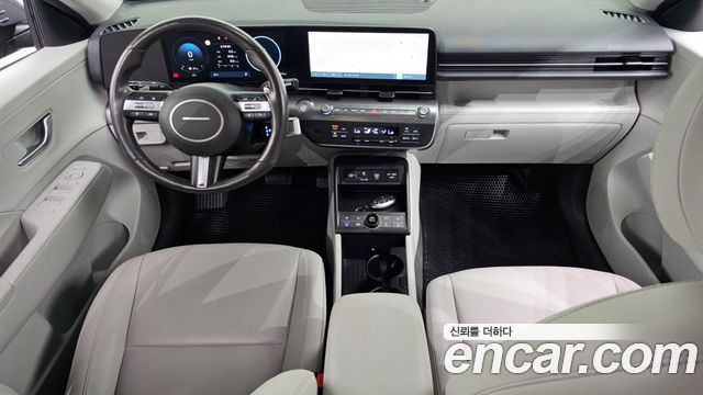 Hyundai Kona — interior