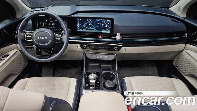 Kia Carnival — interior
