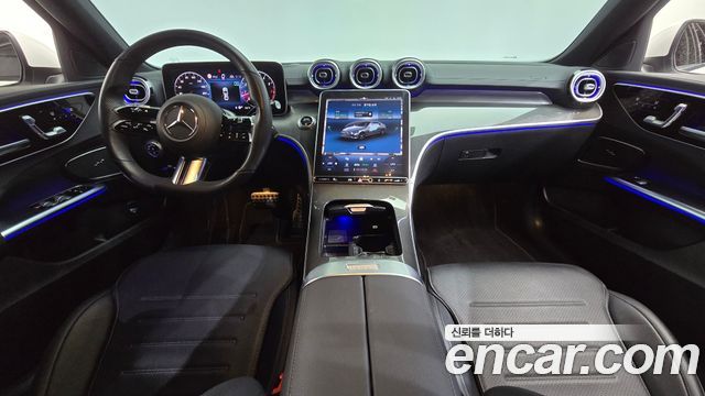 Mercedes-Benz C-Class — interior
