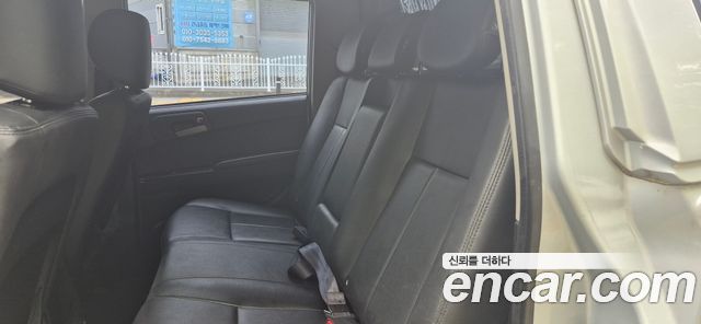 KG Mobility Korando — interior