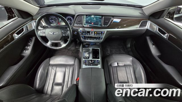 Genesis G80 — interior