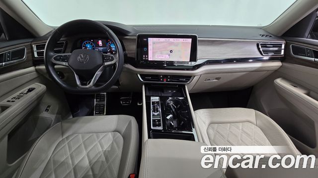 Volkswagen Atlas — interior