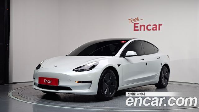 Tesla Model 3 — exterior
