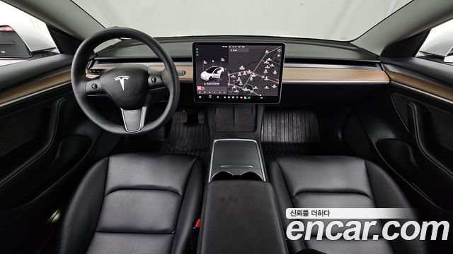 Tesla Model 3 — interior