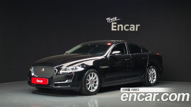 Jaguar XJ — exterior