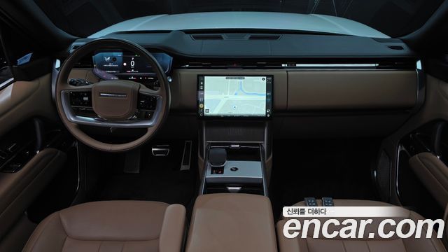 Land Rover Range Rover — interior