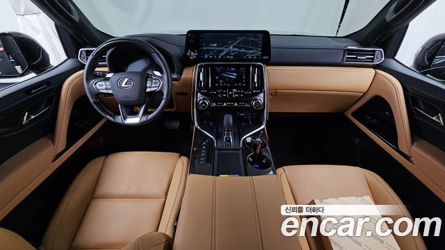 Lexus LX — interior