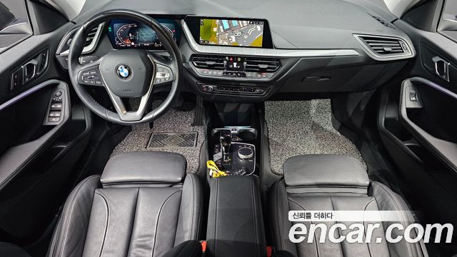 BMW 1 Series — interior