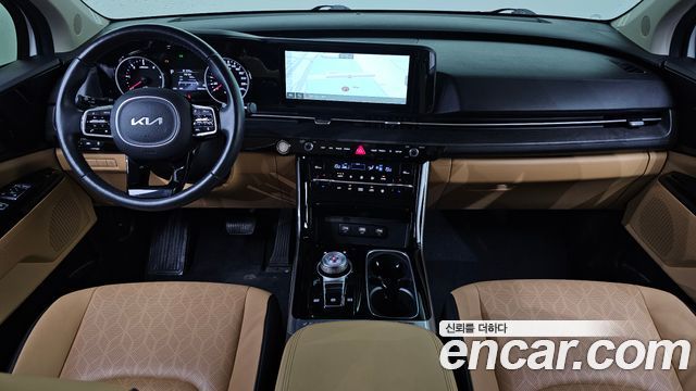 Kia Carnival — interior
