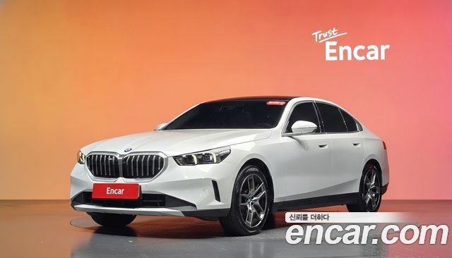 BMW 5 Series — exterior