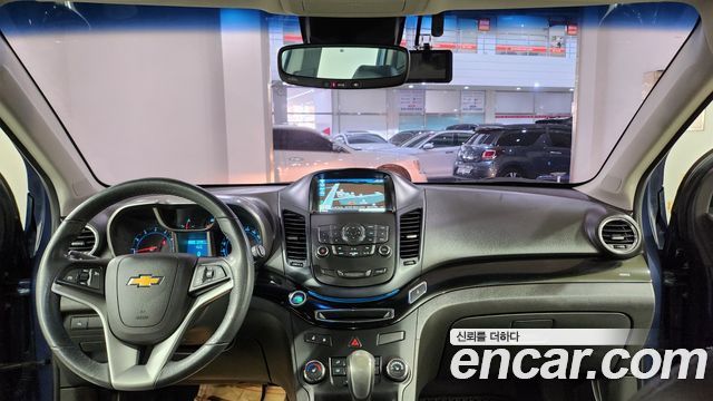 Chevrolet Korea Orlando — interior
