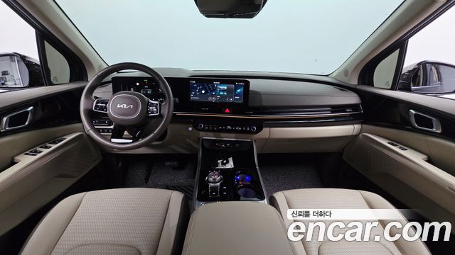 Kia Carnival — interior