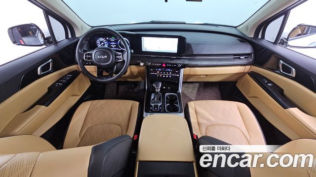 Kia Carnival — interior
