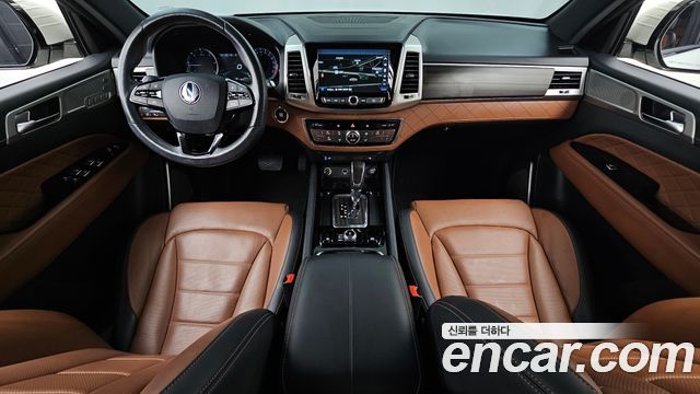 KG Mobility Rexton — interior