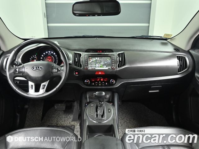 Kia Sportage — interior