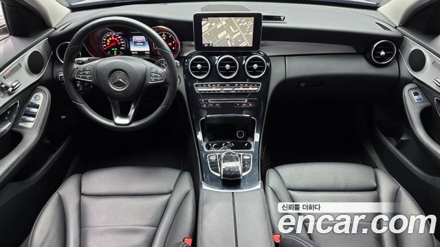 Mercedes-Benz C-Class — interior