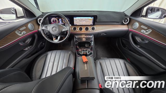 Mercedes-Benz E-Class — interior