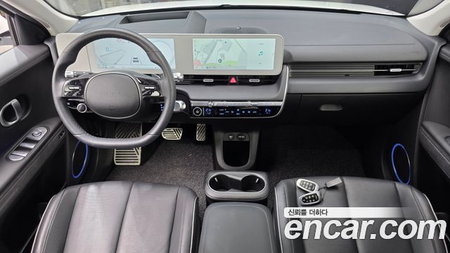 Hyundai IONIQ 5 — interior
