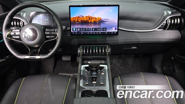 BYD Atto 3 — interior