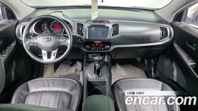 Kia Sportage — interior