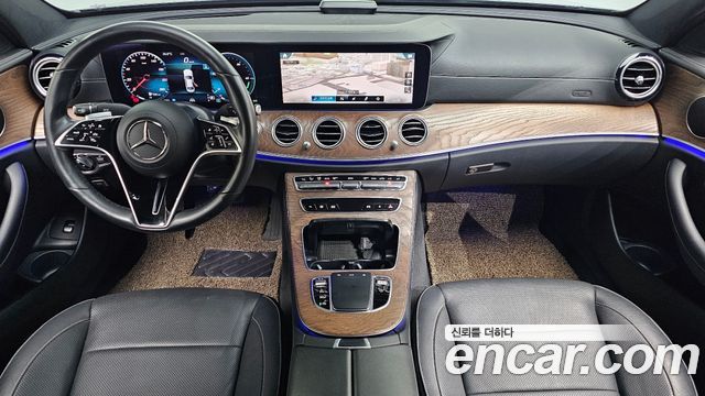 Mercedes-Benz E-Class — interior