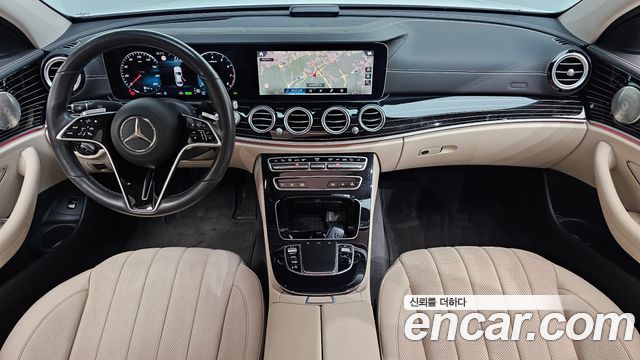 Mercedes-Benz E-Class — interior