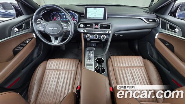 Genesis G70 — interior