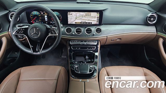 Mercedes-Benz E-Class — interior
