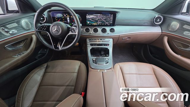Mercedes-Benz E-Class — interior
