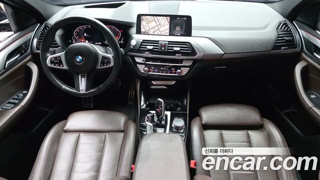 BMW X4 — interior