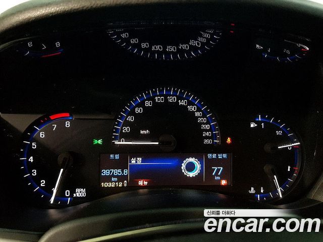 Cadillac ATS — interior