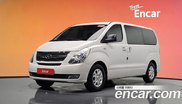 Hyundai Starex — exterior