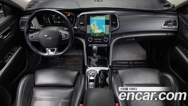 Renault Korea SM6 — interior