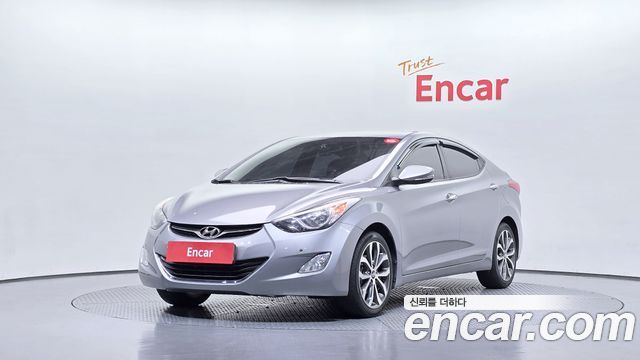 Hyundai Avante — exterior