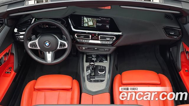 BMW Z4 — interior