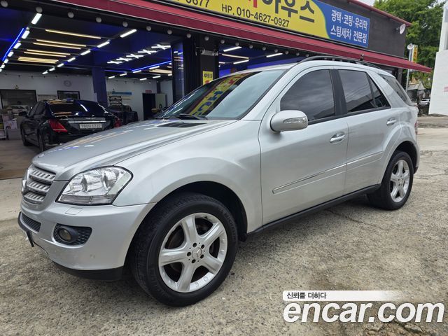 Mercedes-Benz M-Class — exterior