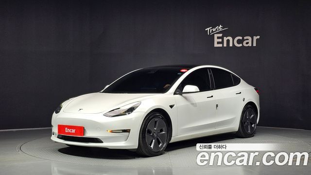 Tesla Model 3 — exterior