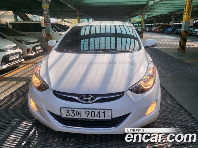 Hyundai Avante — exterior