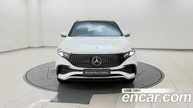 Mercedes-Benz EQA — interior