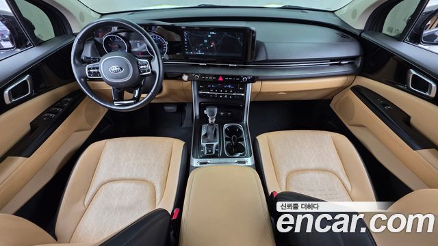 Kia Carnival — interior