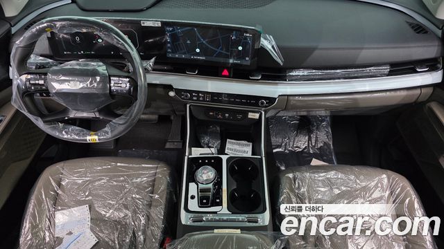 Kia Carnival — interior