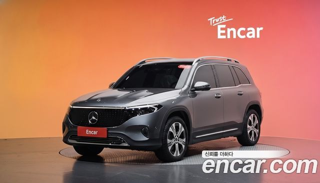 Mercedes-Benz EQB — exterior