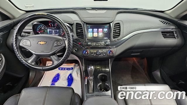 Chevrolet Korea Impala — interior
