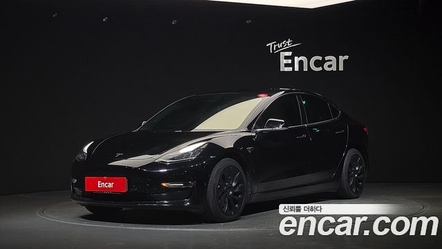 Tesla Model 3 — exterior
