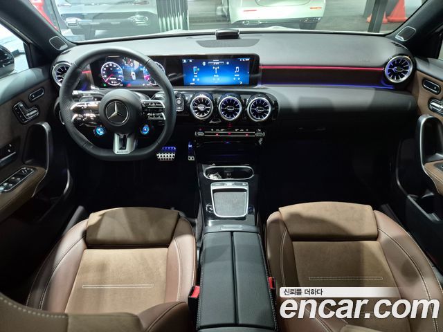 Mercedes-Benz A-Class — interior