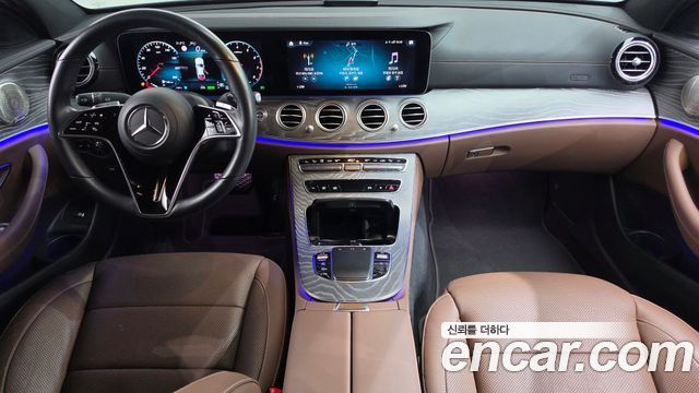 Mercedes-Benz E-Class — interior
