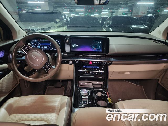 Kia Carnival — interior