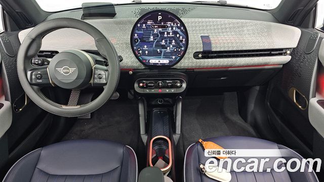 MINI Cooper — interior
